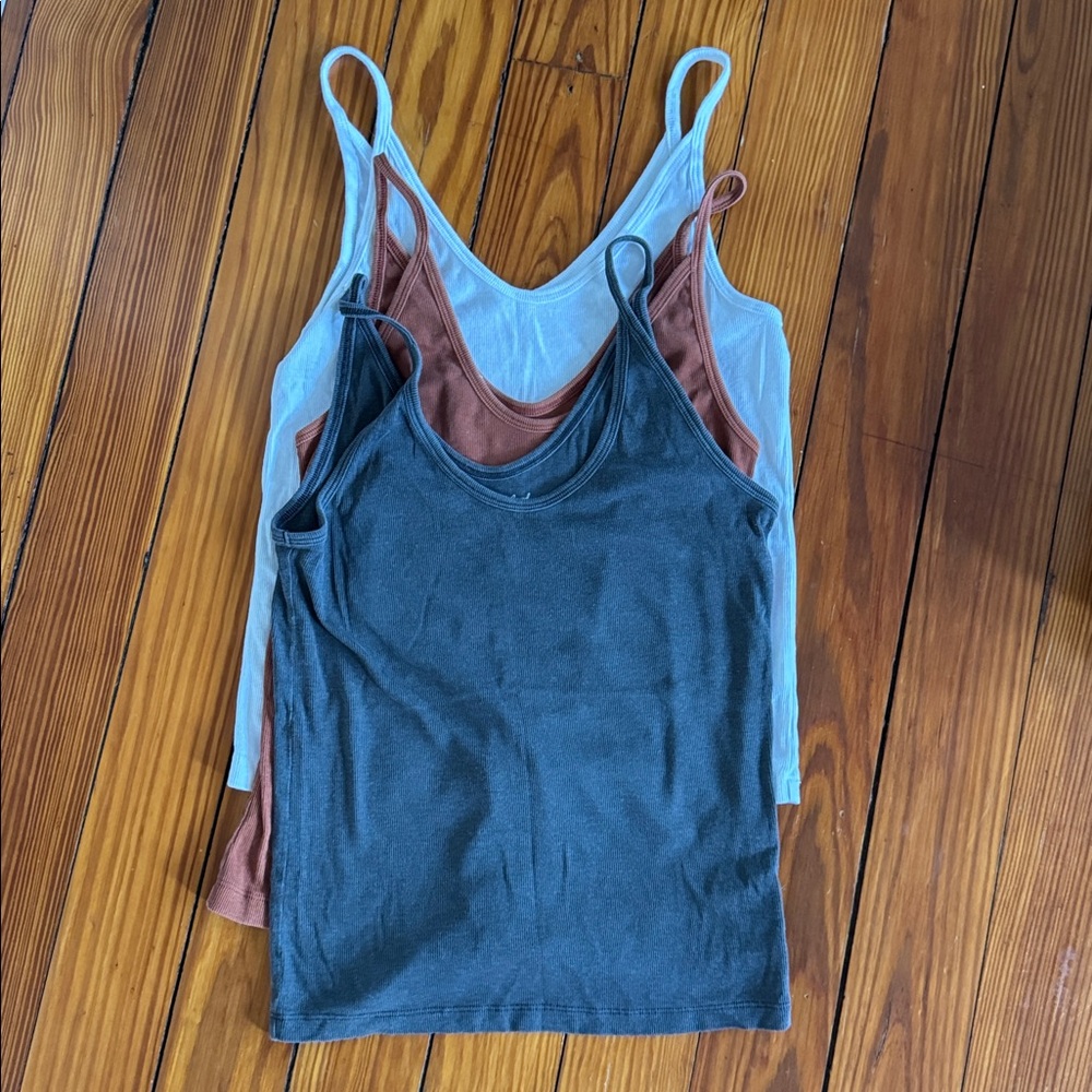 3 Universal thread Ribbed Tank Tops